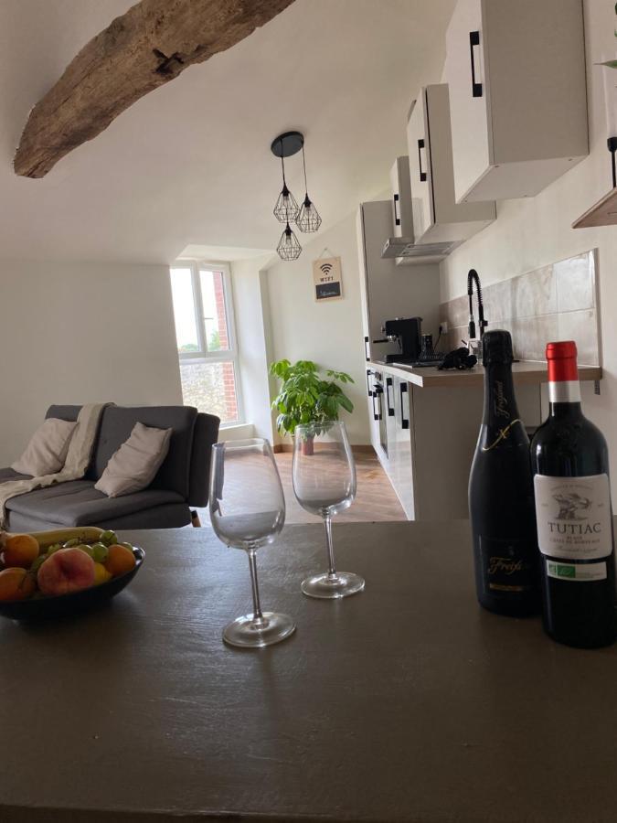 Charmant Appartement Avec Spa Fontenay-le-Comte Eksteriør billede